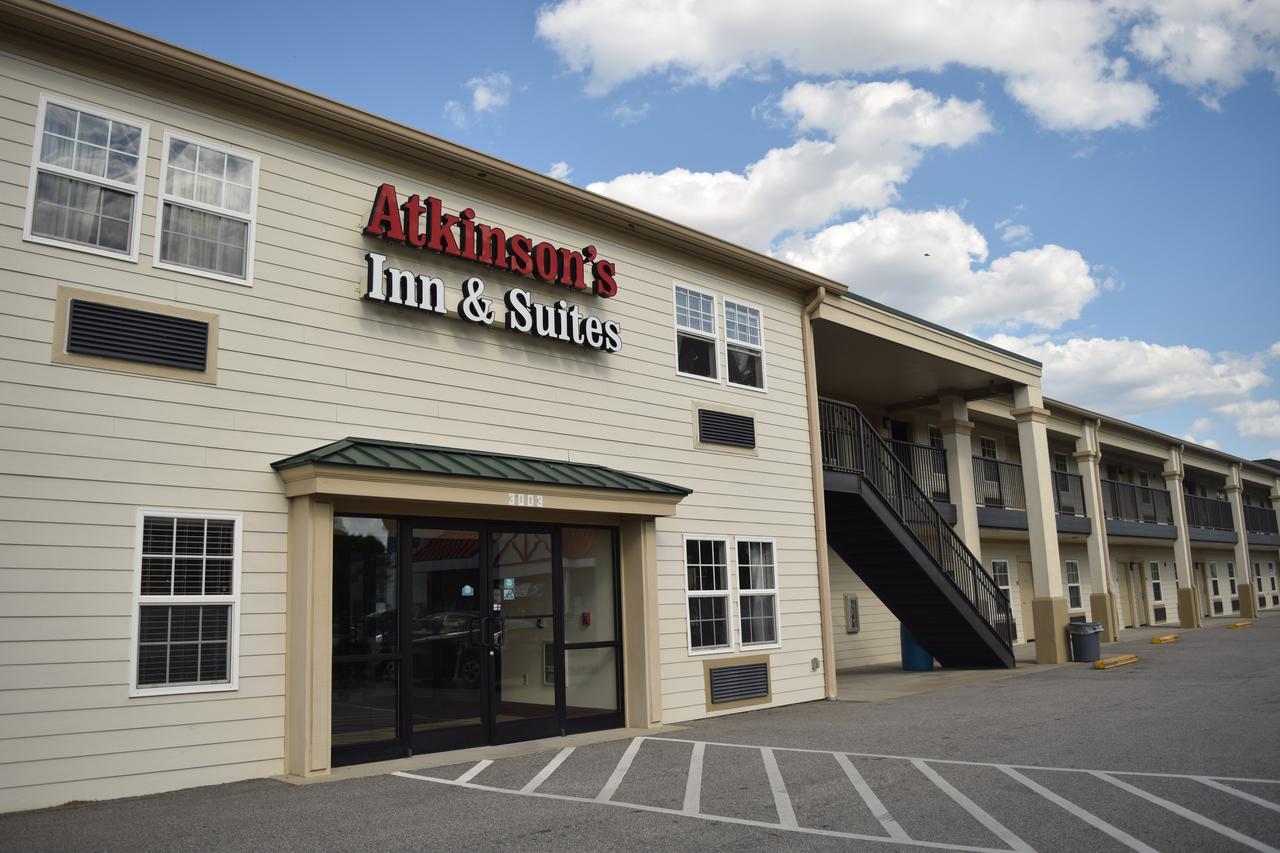 Atkinson Inn & Suites Лъмбъртън Екстериор снимка