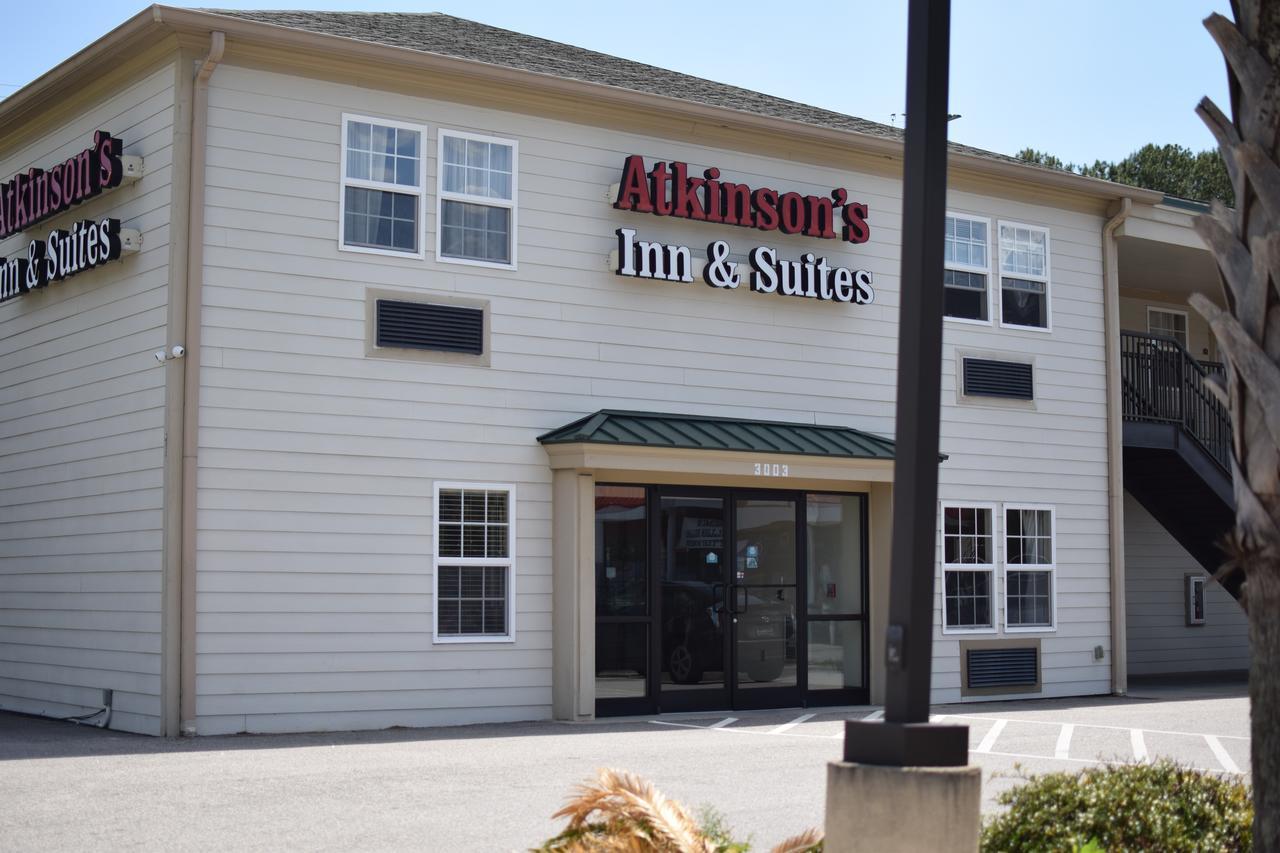Atkinson Inn & Suites Лъмбъртън Екстериор снимка
