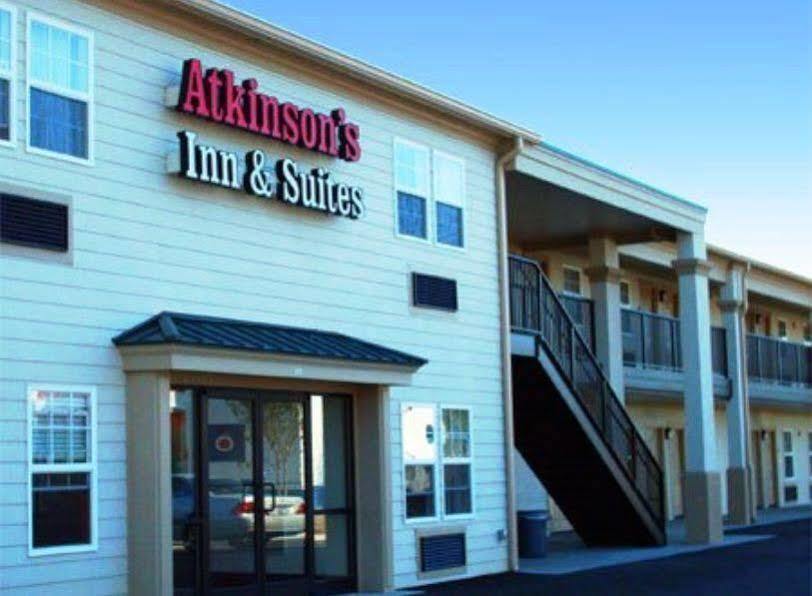 Atkinson Inn & Suites Лъмбъртън Екстериор снимка